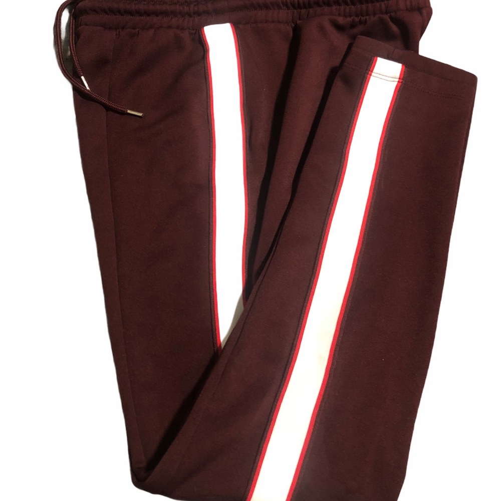 F21 burgundy sweatpants